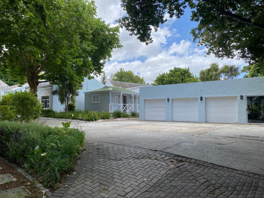 5 Bedroom Property for Sale in Constantia Western Cape